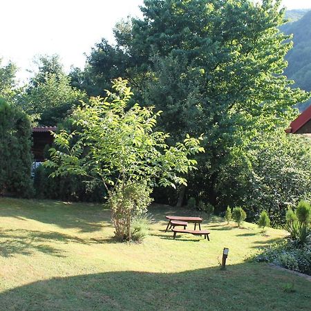 Holiday Home Zbilje Visoko Bagian luar foto