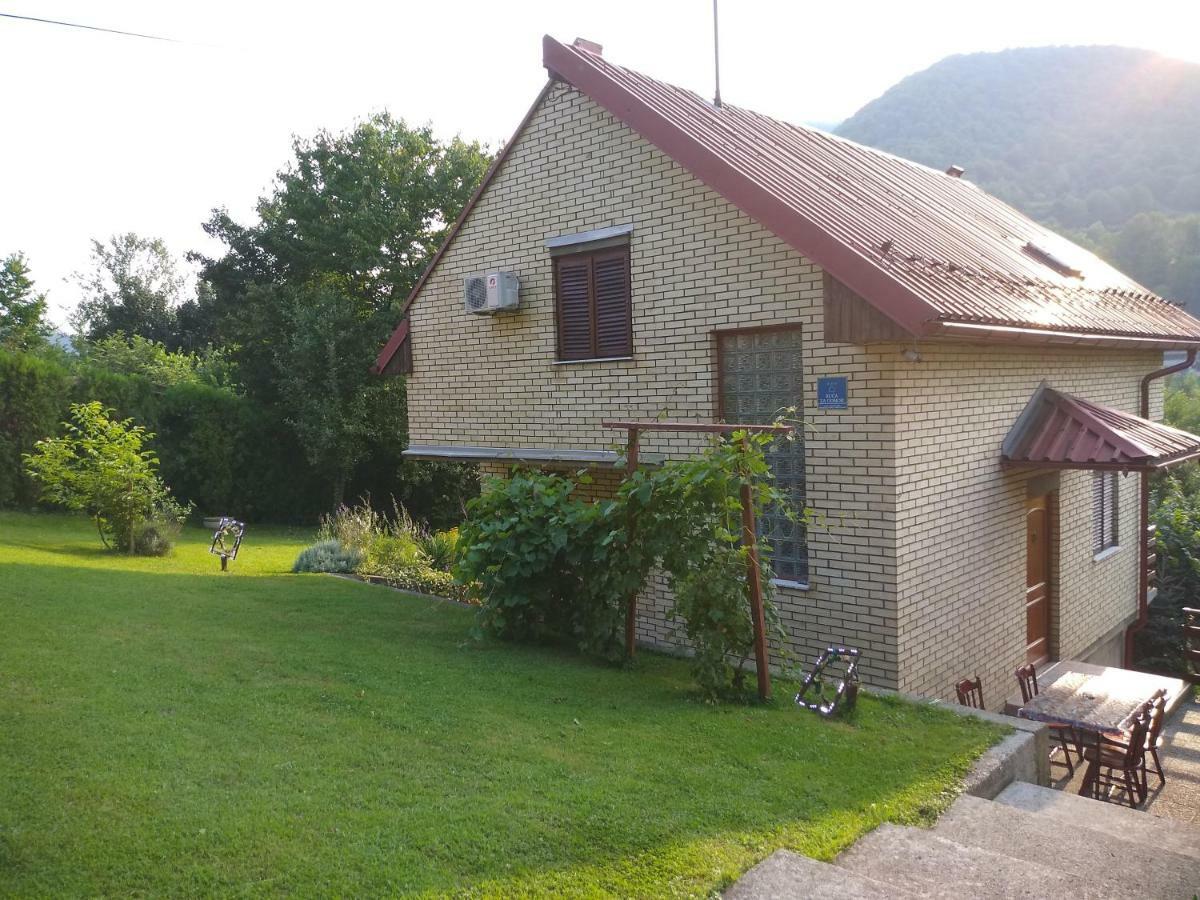 Holiday Home Zbilje Visoko Bagian luar foto